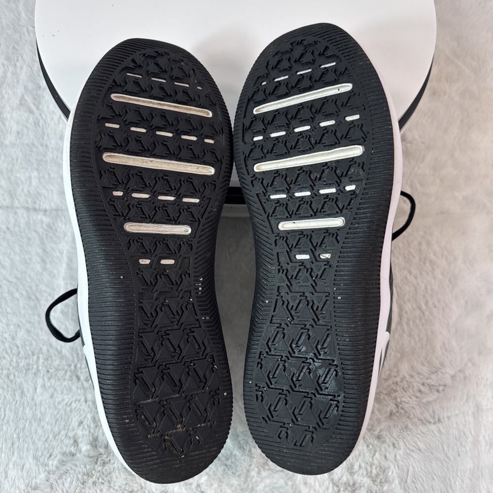 nike mc trainer Womens 9.5 Black / White - Picture 6 of 6